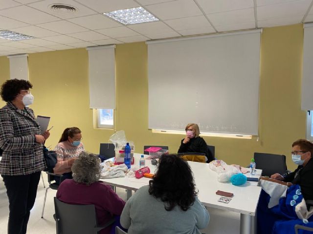 Más de una decena de actividades forman el programa del mes de abril del Centro de la Mujer en Puerto Lumbreras - 3, Foto 3