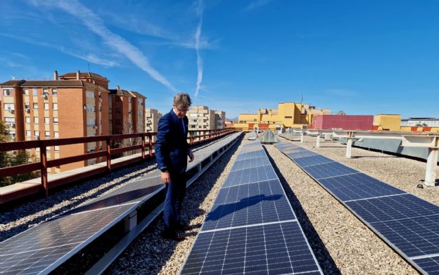 La instalación de placas solares en el edificio Aseinfante generará un ahorro de hasta el 30 por ciento en el consumo energético - 1, Foto 1