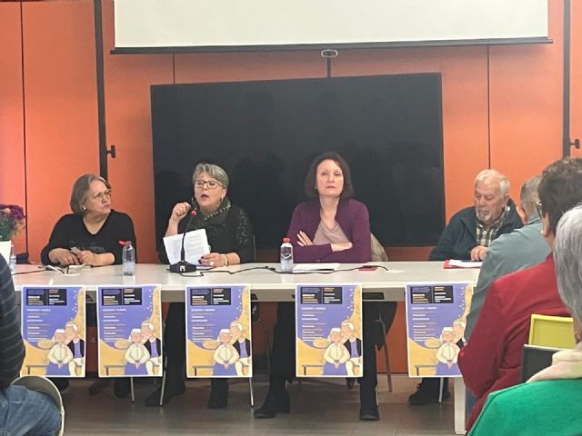 Mesa redonda en Cieza sobre el presente y el futuro de nuestro sistema de pensiones públicas - 1, Foto 1