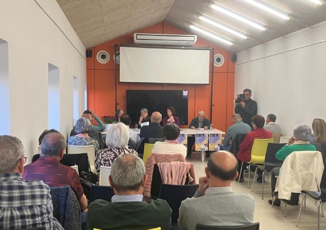 Mesa redonda en Cieza sobre el presente y el futuro de nuestro sistema de pensiones públicas - 2, Foto 2