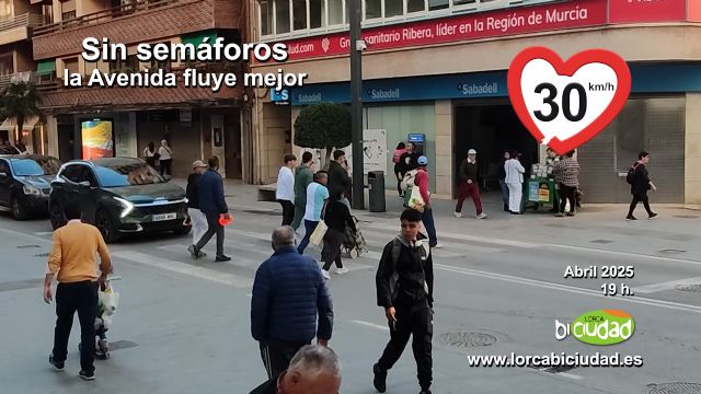 La prioridad peatonal es posible y necesaria enla avenida principal de Lorca - 1, Foto 1