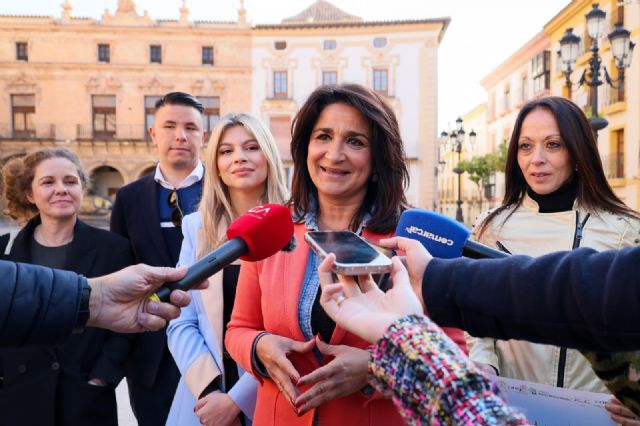 La Plaza de España acogerá el desfile benéfico Lorca es Moda para recaudar fondos contra el cáncer infantil - 3, Foto 3
