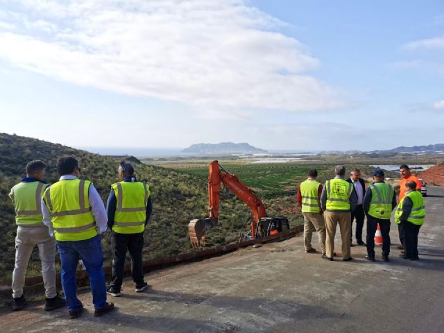 El Ayuntamiento agradece a la Comunidad Autónoma la puesta en marcha de las obras de emergencia en la carretera que une las pedanías de Garrobillo y Ramonete - 2, Foto 2
