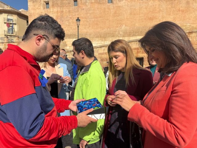 Lorca celebra el Día Mundial de Concienciación sobre el Autismo con un acto institucional y la lectura de un manifiesto - 2, Foto 2
