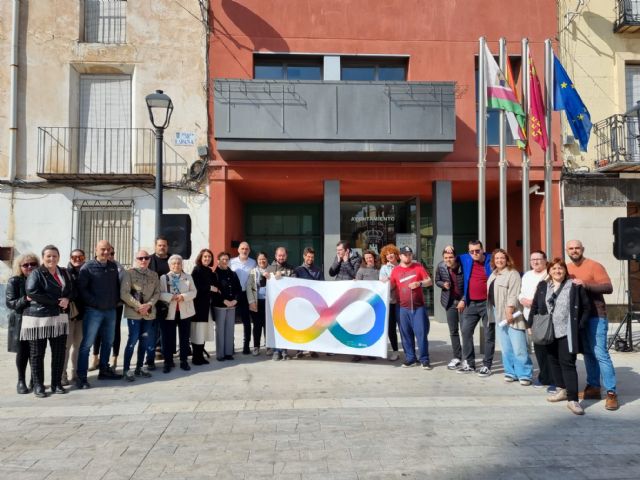 Bullas se une a la conmemoración del Día Mundial de Concienciación sobre el Autismo - 3, Foto 3