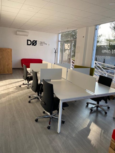 Ciclo de conferencias en el espacio co-working - 1, Foto 1