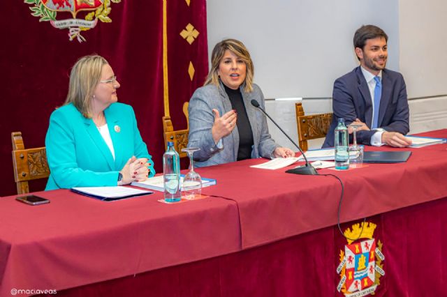 Maiestas, un homenaje de la Cofradía del Resucitado a 80 años de imaginería y devoción - 5, Foto 5