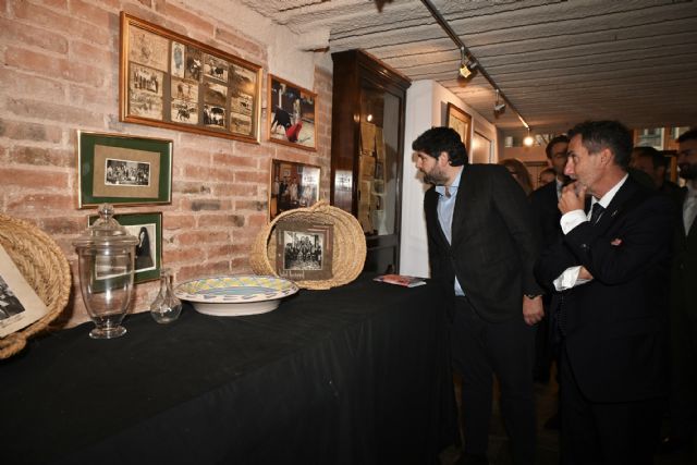 López Miras visita la Casa Regional de Murcia en Barcelona y destaca sus casi cien años haciendo convivencia entre pueblos hermanos - 1, Foto 1