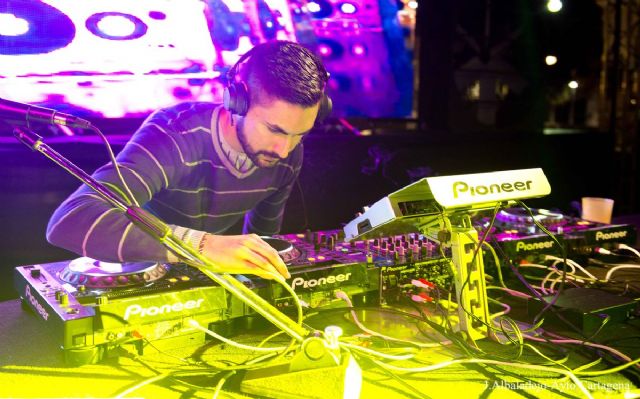 La explanada del puerto saltó y vibró a ritmo del II Festival Weekend DJ - 4, Foto 4