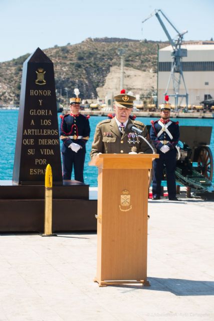 Los héroes del 2 de mayo reciben su tradicional homenaje en el puerto - 4, Foto 4