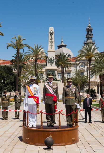 Los héroes del 2 de mayo reciben su tradicional homenaje en el puerto - 5, Foto 5