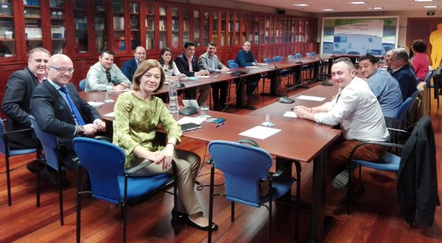 El PP apuesta por la inversión empresarial y la creación de empleo aportando facilidades a los emprendedores - 1, Foto 1