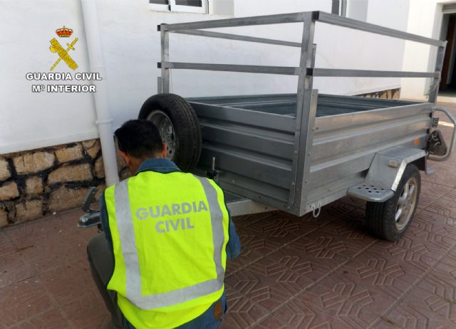 La Guardia Civil detiene a dos personas dedicadas a sustraer objetos en fincas y granjas de Lorca, Foto 6