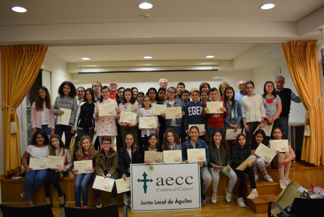 Cincuenta escolares participan en el 8º Certamen de Creación Literaria organizado por AECC - 2, Foto 2