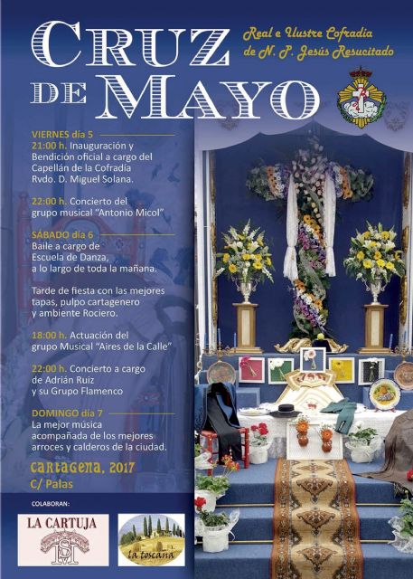 La calle Palas se llena de flores y fiesta en las Cruces de Mayo - 1, Foto 1