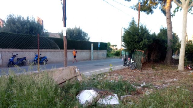 Ahora Murcia denuncia la penosa situación de la parcela del pabellón deportivo de un colegio público en Aljucer - 3, Foto 3