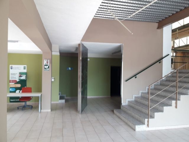 Repintan la totalidad de las instalaciones del Pabellón de Deportes Manolo Ibáñez, Foto 9