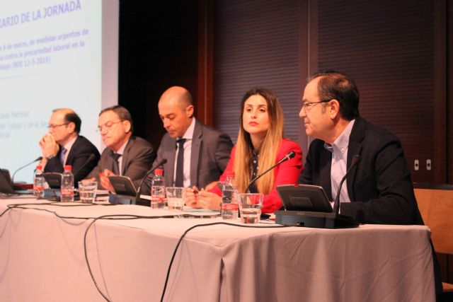 Dirección Humana junto con Ruiz y Gálvez organizan una jornada para aclarar la nueva normativa sobre control horario - 1, Foto 1