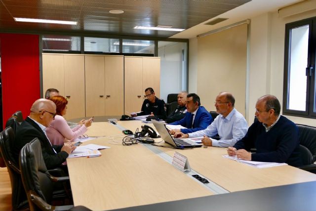 El concejal de Medio Ambiente informa de las actuaciones llevadas a cabo por los vertidos de pluviales con hidrocarburos a la Rambla de Escombreras - 1, Foto 1