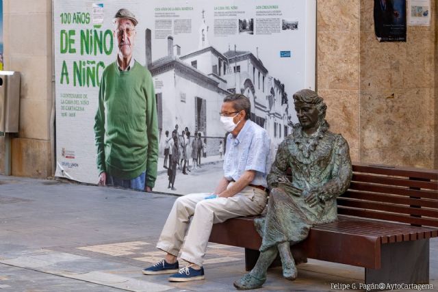 La alcaldesa hace un llamamiento a los ciudadanos para que respeten el distanciamiento social - 1, Foto 1