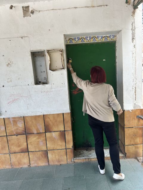 MC denuncia que hay okupas en la cantina del parque Antoñares de Los Barreros y descuido en su zona deportiva - 2, Foto 2