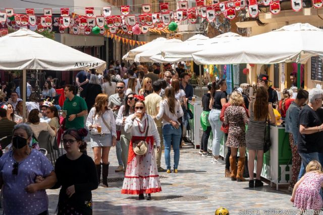 Cartagena instala una treintena de aseos y habilita más taxis para las Cruces de Mayo - 1, Foto 1