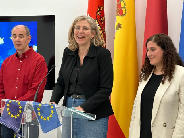 Murcia celebra el Día de Europa con música en directo, grafitis y la presencia de embajadores junior de ESO y Bachillerato - 2, Foto 2