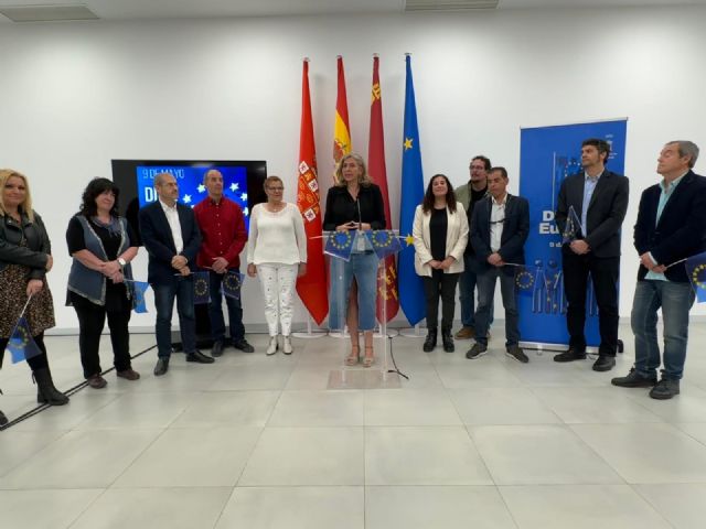 Murcia celebra el Día de Europa con música en directo, grafitis y la presencia de embajadores junior de ESO y Bachillerato - 4, Foto 4