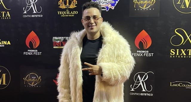 Stiven Saxo DJ gana el premio a Mejor DJ 2025 en los Premios Fénix Reconocido por su fusión única de Tech House Latino y saxofón en vivo - 2, Foto 2