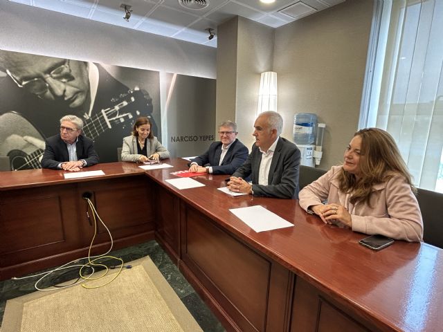 El portavoz del grupo Socialista, Jose Vélez, renuncia a su escaño - 1, Foto 1