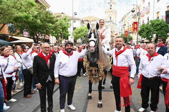 López Miras señala que la Región de Murcia es “la capital del mundo” con las fiestas en honor a la Santísima y Vera Cruz - 3, Foto 3