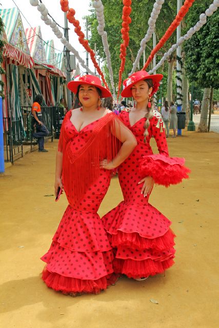 La Feria de Abril arrancó el 21 de abril tras la tradicional noche del “pescaíto” - 2, Foto 2