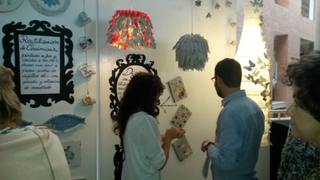 Los Talleres de la Universidad Popular celebran el fin de curso mostrando sus trabajos en una exposición - 1, Foto 1