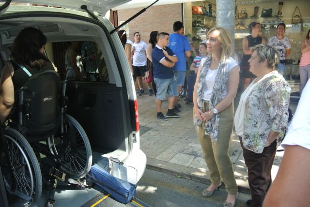 El Ayuntamiento de Murcia ofrece ayudas para desplazamientos en taxi de personas con discapacidad física - 1, Foto 1