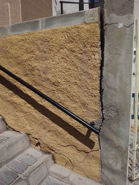 IU-Verdes Lorca pide la eliminación de una escombrera ilegal en el barrio de San Pedro - 1, Foto 1