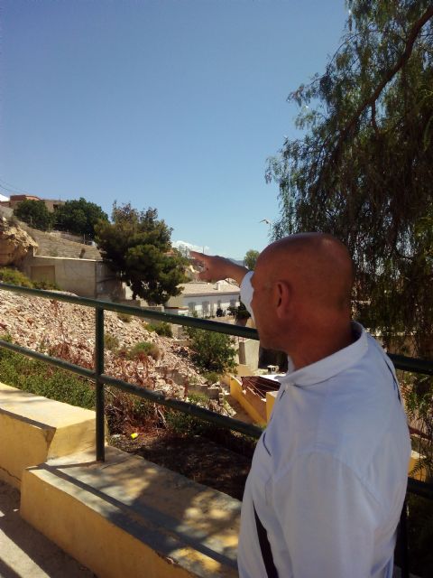 IU-Verdes Lorca pide la eliminación de una escombrera ilegal en el barrio de San Pedro - 2, Foto 2