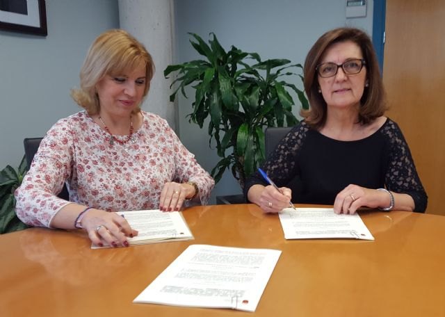 Familia destina 37.000 euros a la atención temprana de niños de la asociación Prometeo - 1, Foto 1