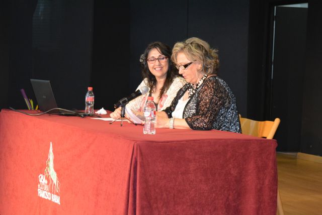 El grupo de baile de las Amas de Casa recrea el musical ¡Mamma Mía! - 2, Foto 2