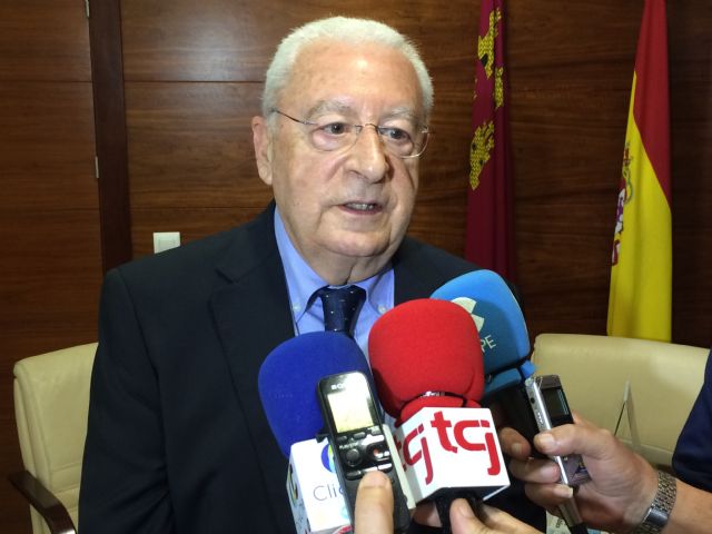 El presidente del Consejo de la Transparencia se reúne en Jumilla con alcaldesa, concejales, funcionarios y jóvenes - 1, Foto 1