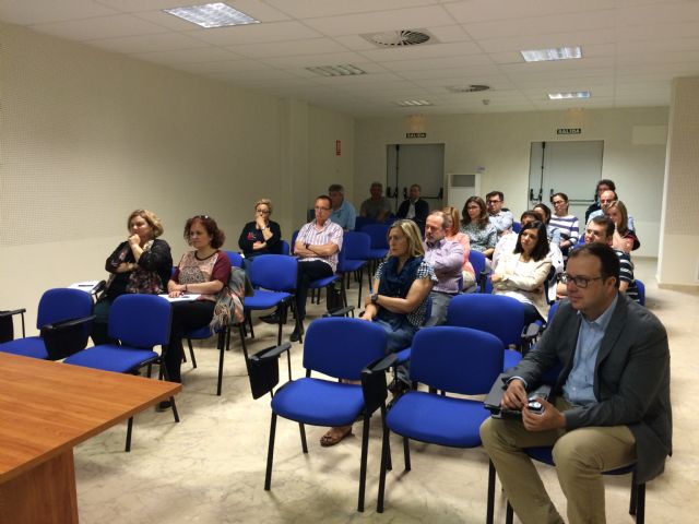 El presidente del Consejo de la Transparencia se reúne en Jumilla con alcaldesa, concejales, funcionarios y jóvenes - 4, Foto 4