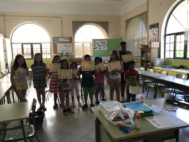 Finalizan los talleres socioeducativos del Programa de Familia y Absentismo Escolar - 1, Foto 1