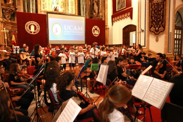 Termina el curso 2016-2017 con la magia de la Red de Orquestas Escolares de la UCAM - 1, Foto 1