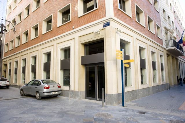 Los estudiantes de cuarto de Arquitectura de la UPCT exponen sus proyectos para la Estacion de Autobuses - 1, Foto 1