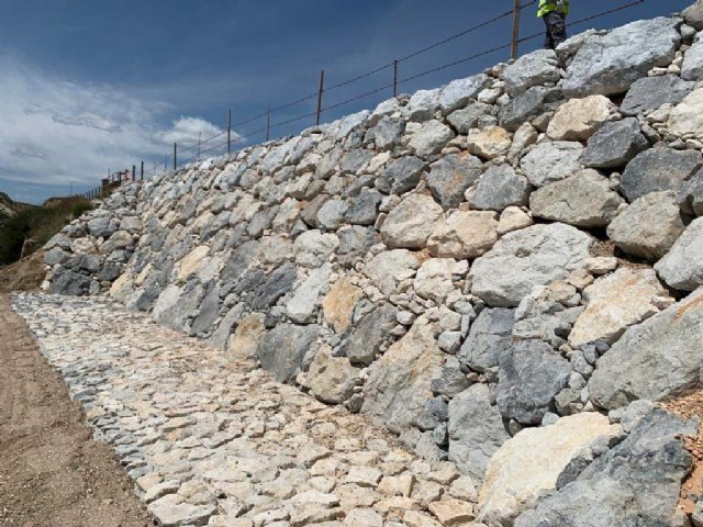 Finalizados los trabajos de acondicionamiento de la Vía Verde en el viaducto sobre la Rambla Perea - 1, Foto 1