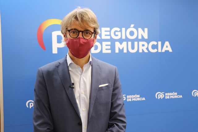 El PP denuncia el atraco a las economías familiares de Sánchez por la nueva tarifa eléctrica que afecta a más de 900.000 clientes en la Región - 1, Foto 1