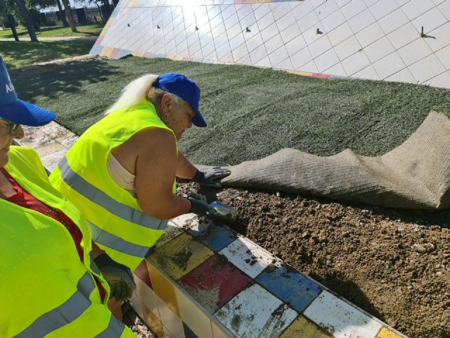 Alumnos del Programa de Mejora de la Empleabilidad 'Currélatelo' Puerto Lumbreras 2022 realizan sus prácticas en parques y zonas verdes del municipio - 4, Foto 4