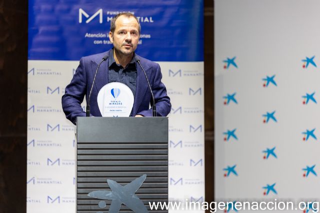 Ángel Martín, Premio Miradas de Fundación Manantial por su libro y podcast ´Por si las voces vuelven´ - 1, Foto 1