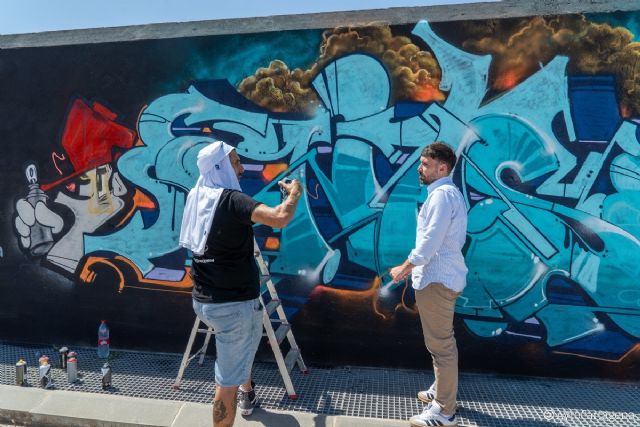 Más de cien artistas urbanos decoran el dique de La Curra - 1, Foto 1