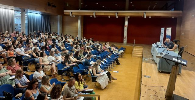 Más de 400 docentes y alumnos celebran una jornada Erasmus para impulsar la dimensión europea en el ámbito educativo - 1, Foto 1