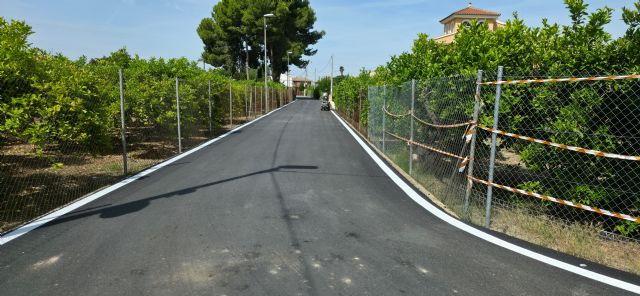 El Ayuntamiento mejora la seguridad vial en Los Dolores con la reposición del firme en el Carril del Nicolás - 4, Foto 4